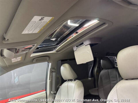 2013 Toyota Sienna XLE 8-Passenger