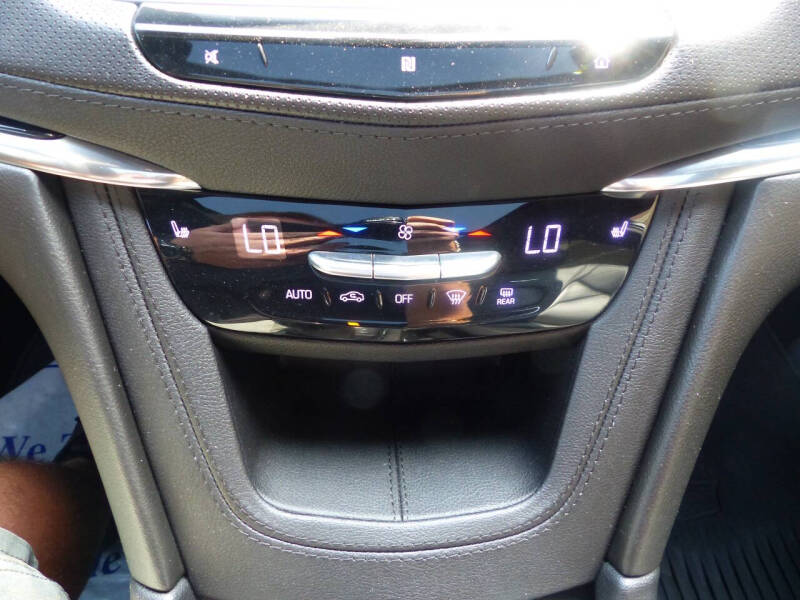 2020 Cadillac XT5 Premium Luxury