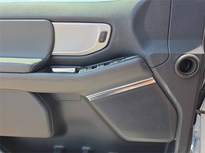 2025 Ford Expedition XL SSV