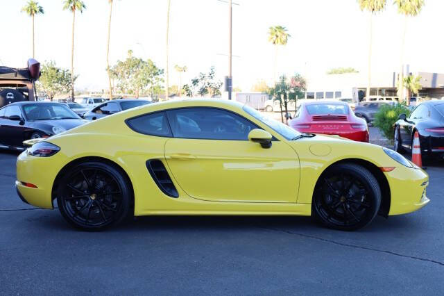 2021 Porsche 718 Cayman