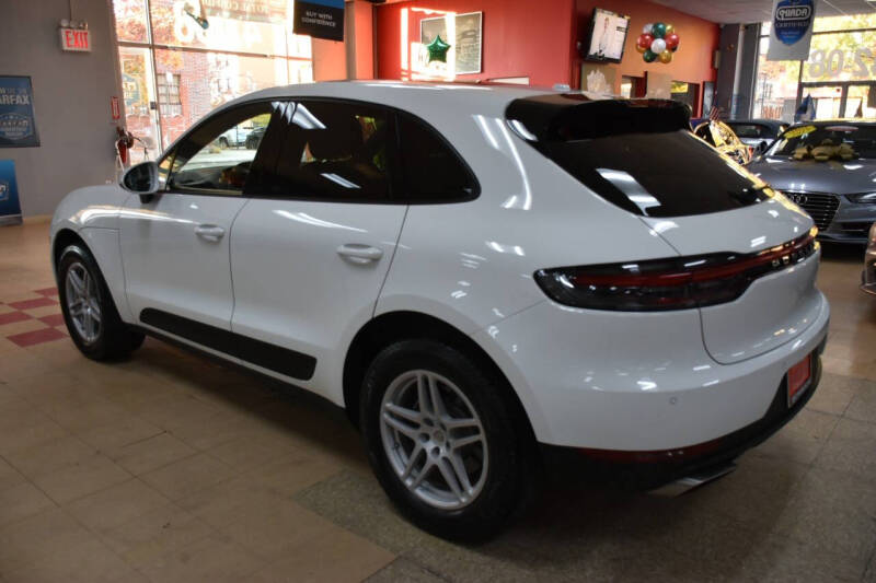 2020 Porsche Macan