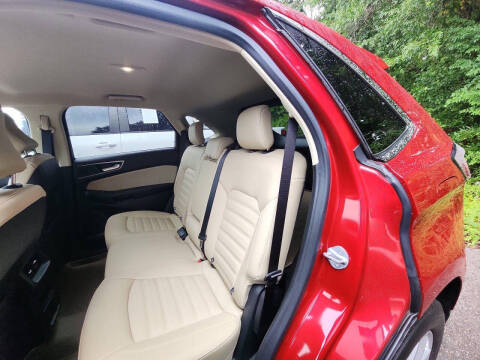 2022 Ford Edge SEL