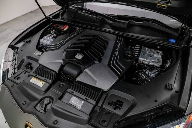 2022 Lamborghini Urus