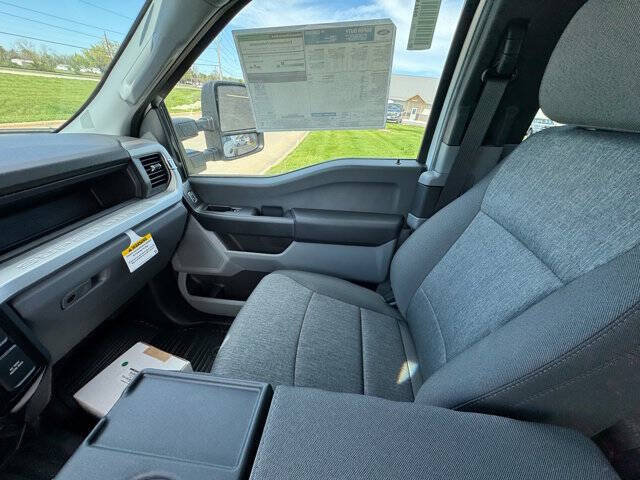 2025 Ford F-350 Super Duty XL