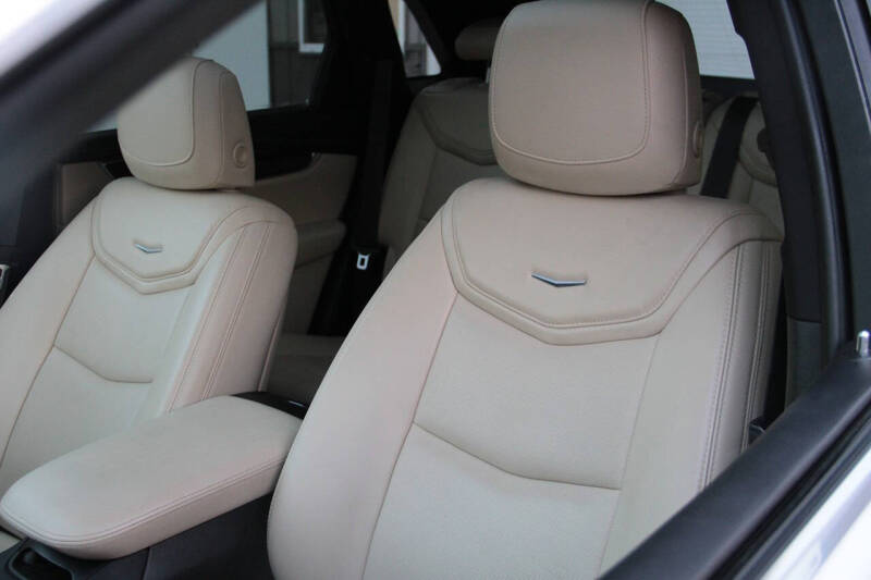 2019 Cadillac XT5 Premium Luxury