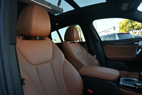 2023 BMW X4 xDrive30i