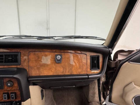 1986 Jaguar XJ-Series XJ6 Vanden Plas