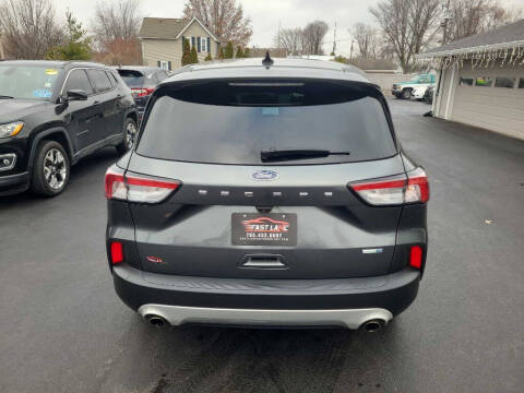 2020 Ford Escape SE