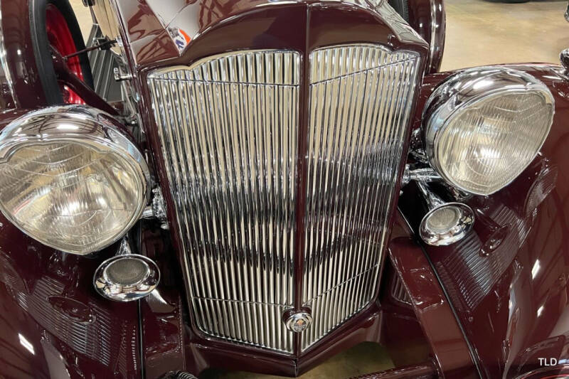 1934 Packard Super Eight