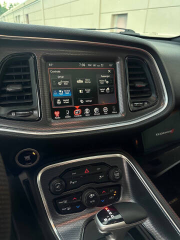 2015 Dodge Challenger R/T Plus