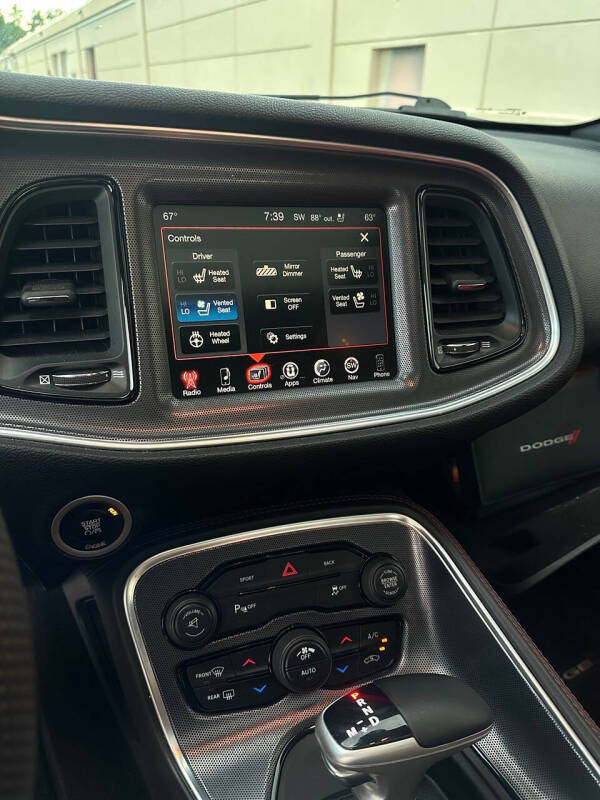 2015 Dodge Challenger R/T Plus