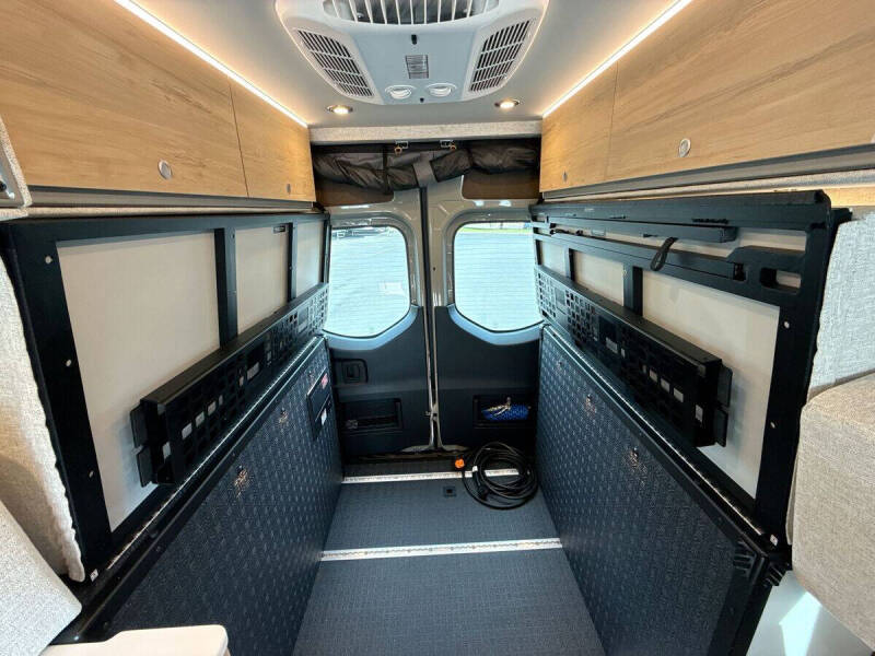 2025 Mercedes-Benz Sprinter