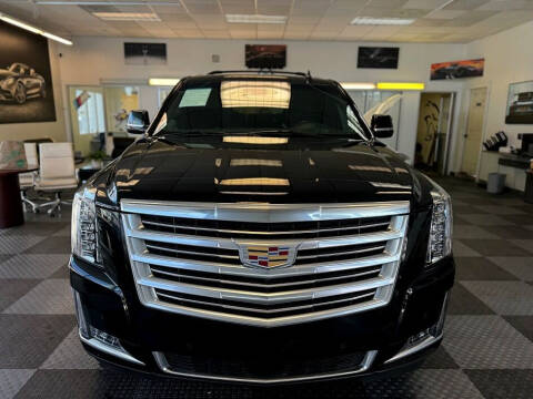 2019 Cadillac Escalade Platinum