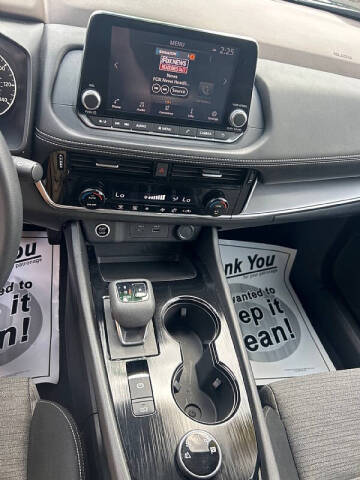 2021 Nissan Rogue SV