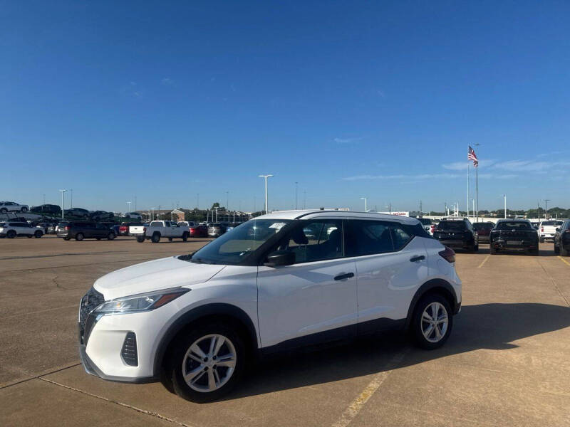 2023 Nissan Kicks S