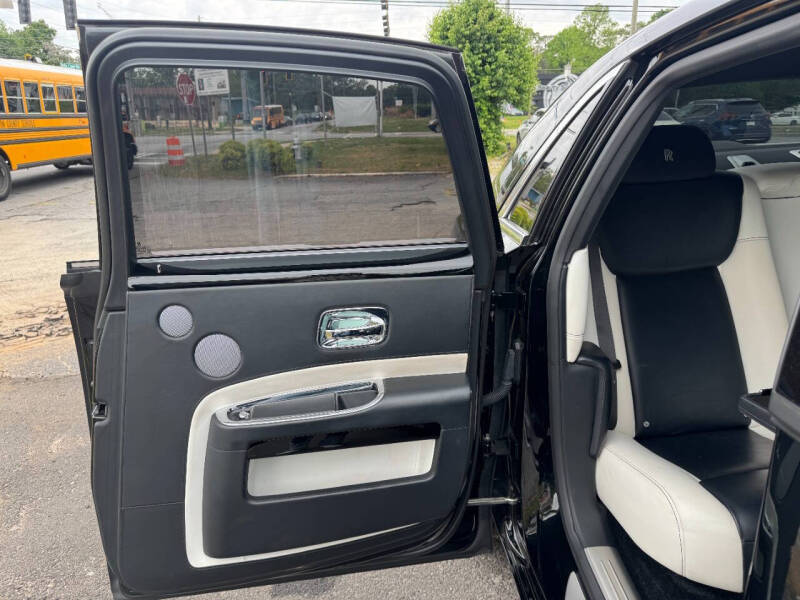 2019 Rolls-Royce Black Badge Ghost