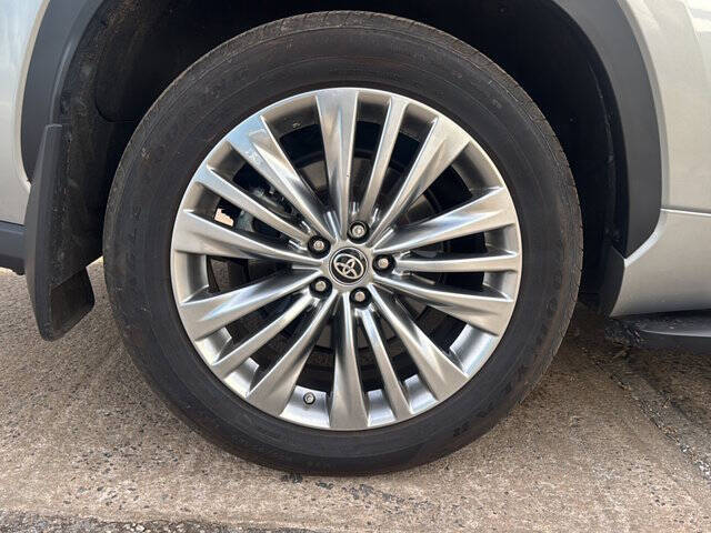 2024 Toyota Highlander Platinum