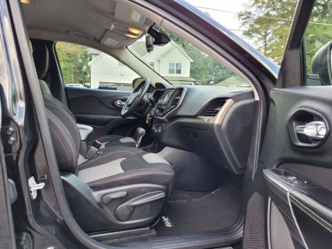 2015 Jeep Cherokee Sport