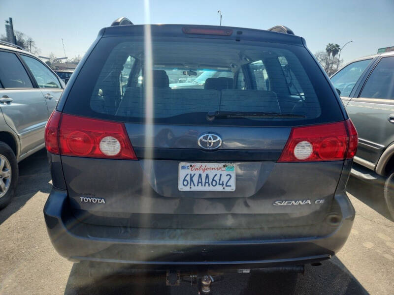 2008 Toyota Sienna for sale at COMMUNITY AUTO in Fresno CA
