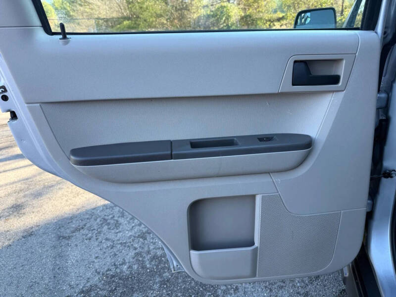 2011 Ford Escape XLS