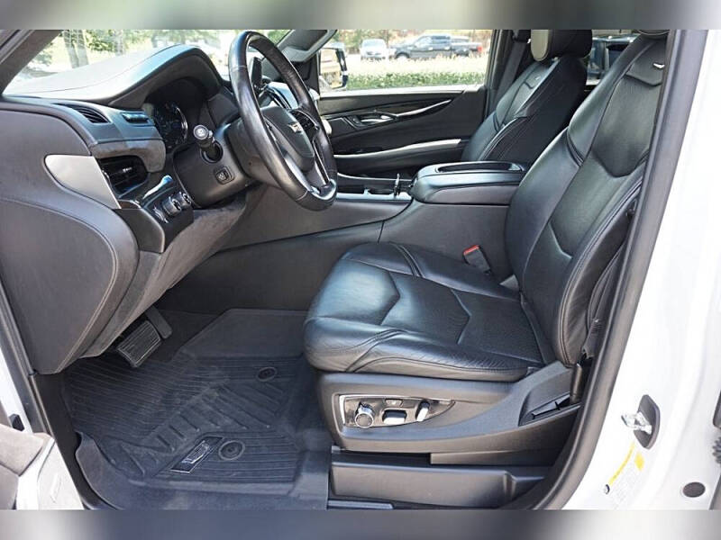 2019 Cadillac Escalade Platinum