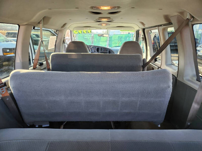 2007 Ford E-Series E-350 SD XLT