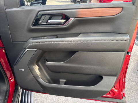 2025 GMC Yukon Denali