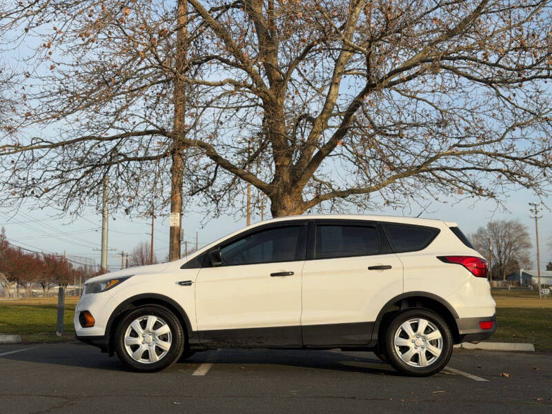 2019 Ford Escape S