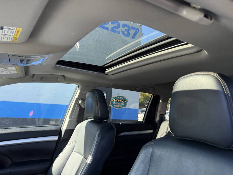 2017 Toyota Highlander XLE