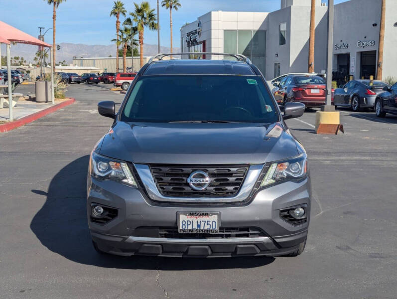 2020 Nissan Pathfinder SV