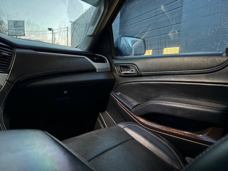 2017 GMC Yukon XL SLT