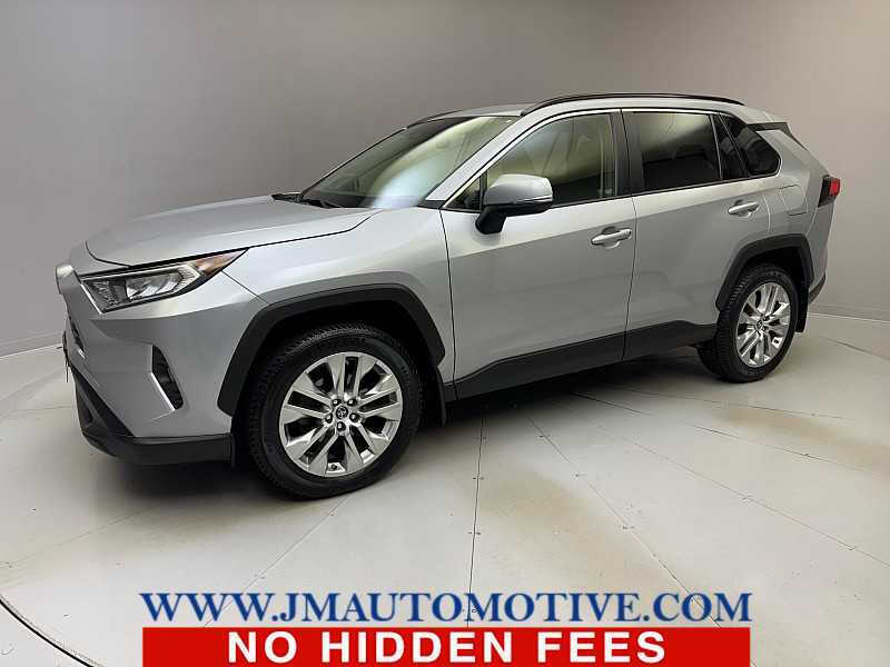 2019 Toyota RAV4 XLE Premium's photo