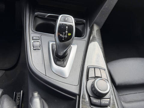 2018 BMW 3 Series 330i