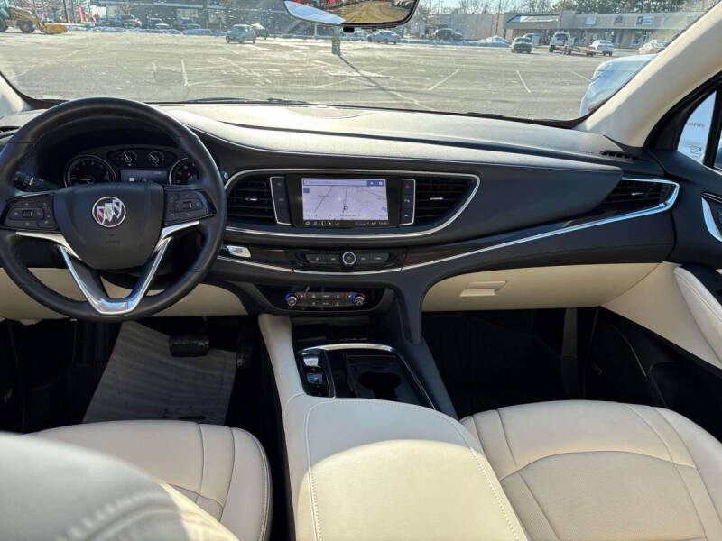 2024 Buick Enclave Essence