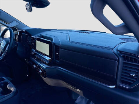 2025 GMC Sierra 1500 Elevation Standard