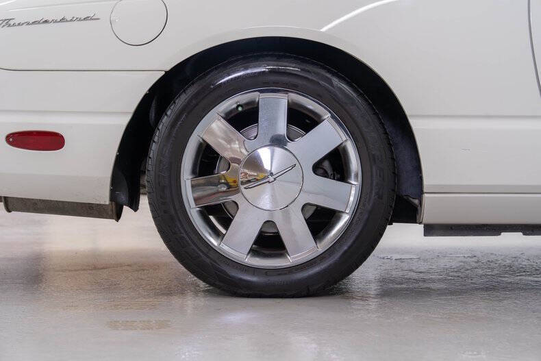 2002 Ford Thunderbird Deluxe