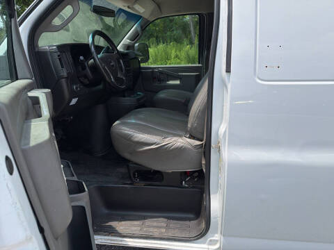 2017 GMC Savana 2500