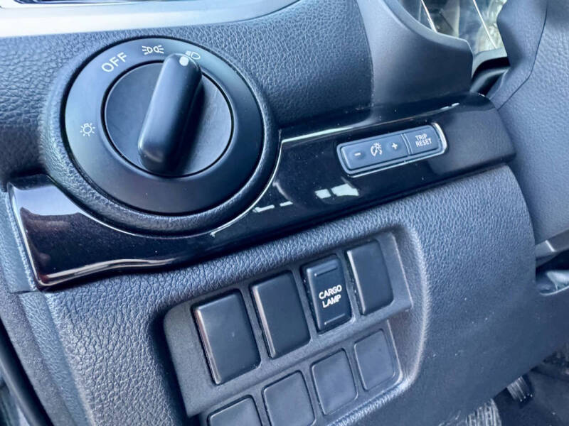 2016 Nissan Titan XD SV