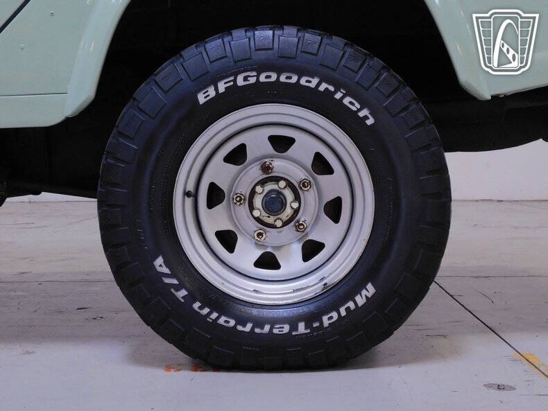 1987 Land Rover Defender