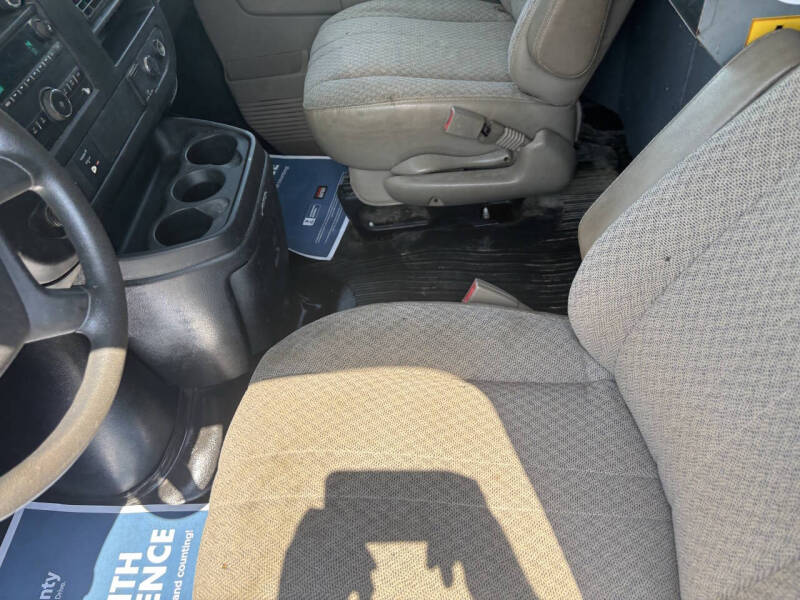2017 Chevrolet Express 2500