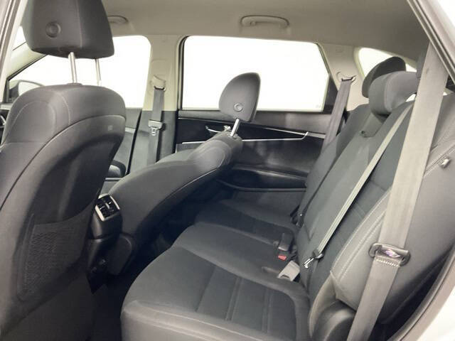 2020 Kia Sorento LX V6