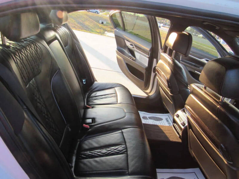 2016 BMW 7 Series 750i xDrive