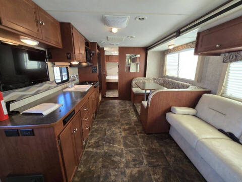 2013 Ford E-Series E-450 SD