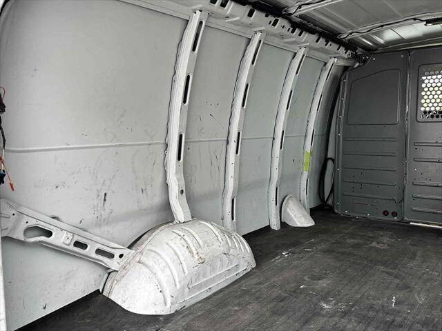 2017 Chevrolet Express 2500