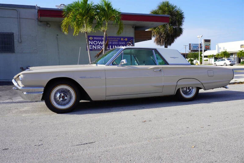 1964 Ford Thunderbird