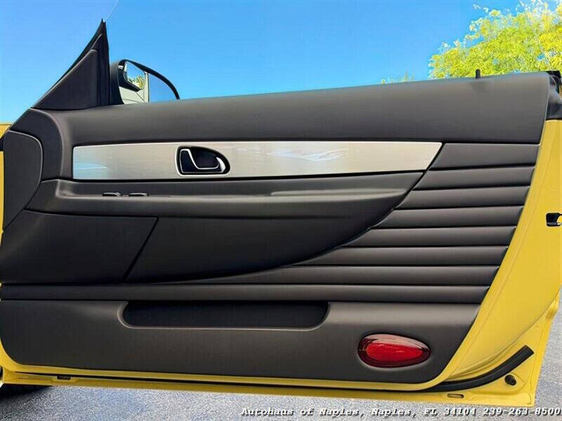 2002 Ford Thunderbird Deluxe