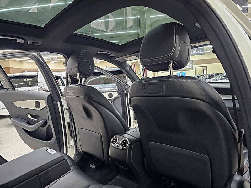 2019 Mercedes-Benz GLC GLC 300