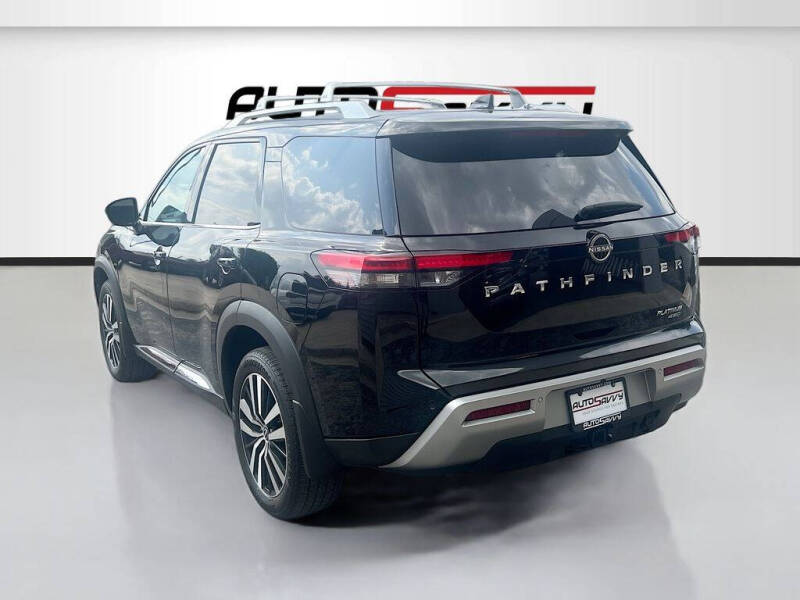 2023 Nissan Pathfinder Platinum