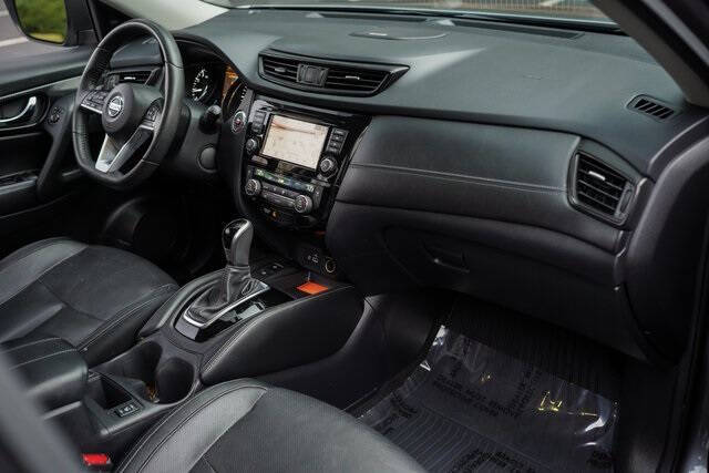 2020 Nissan Rogue SL