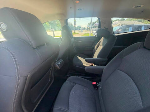 2017 Chevrolet Traverse LT
